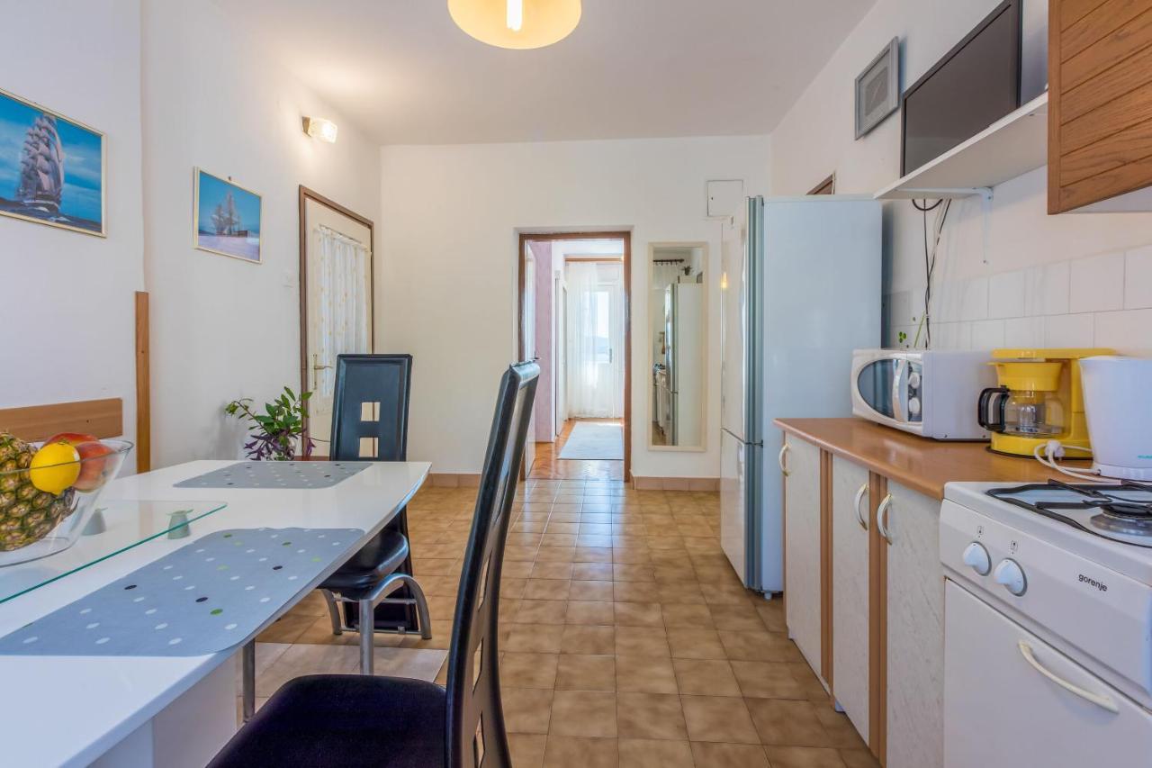 Apartments Danica Dramalj Exterior photo
